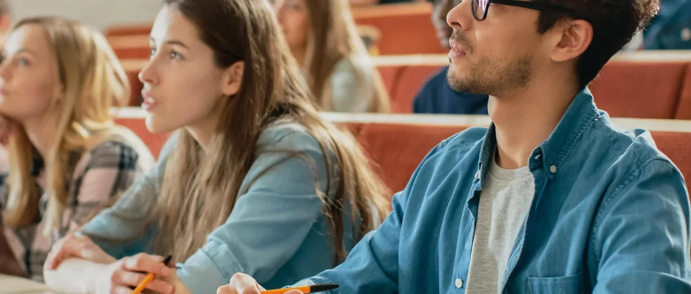 03c5c59e7e2748159fa0d753985f1052